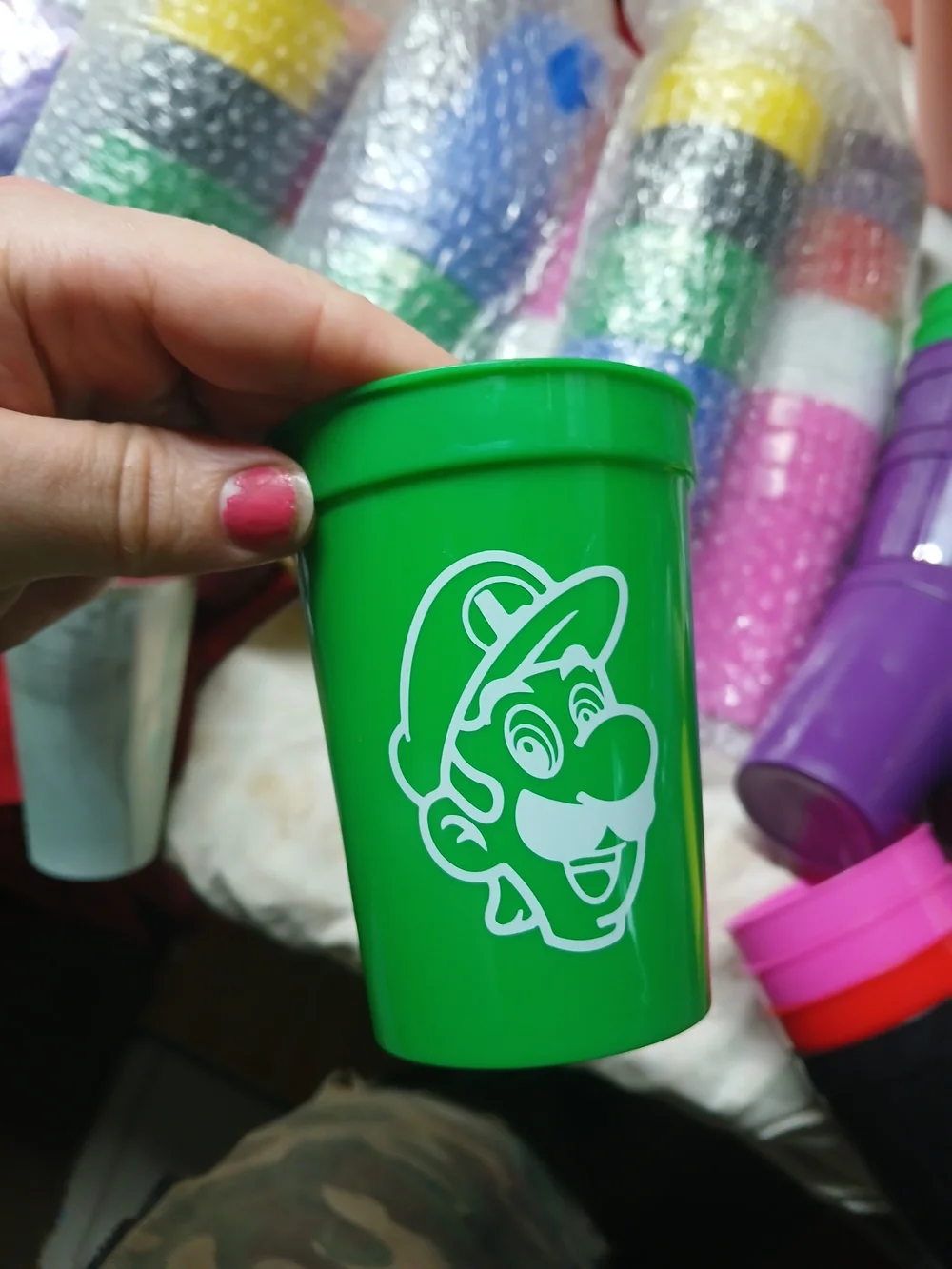 Super Mario Brothers Party Cups X24 Pack 8 Different Design's/colors